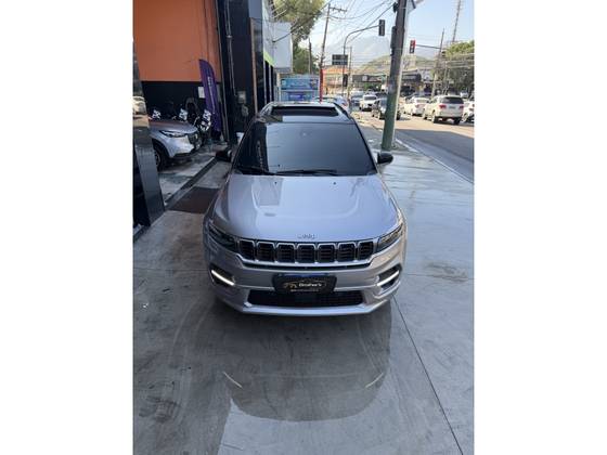 JEEP COMMANDER 2.0 TD380 TURBO DIESEL OVERLAND AT9